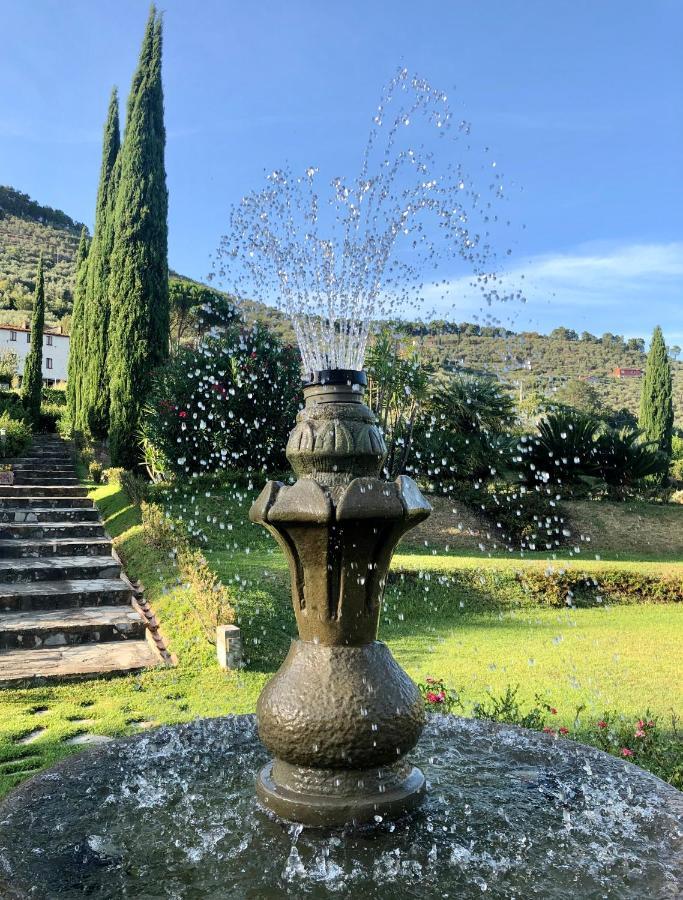 Il Giardino Di Flora Hotel Buti Ngoại thất bức ảnh